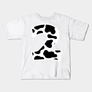 Kids 2nd Birthday Two Year Old Cow Animals Theme Party Bday Kids T-Shirt